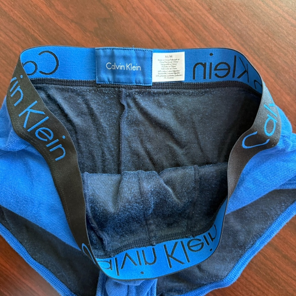 Calvin Klein Men's Vibrant Blue Briefs - Picture 5 of 6